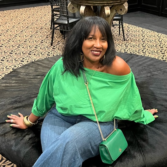 Meet your Posher, Ralonda - Picture 1 of 1